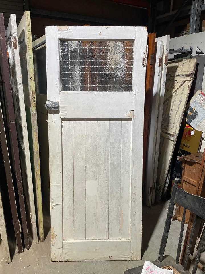 VJ Door