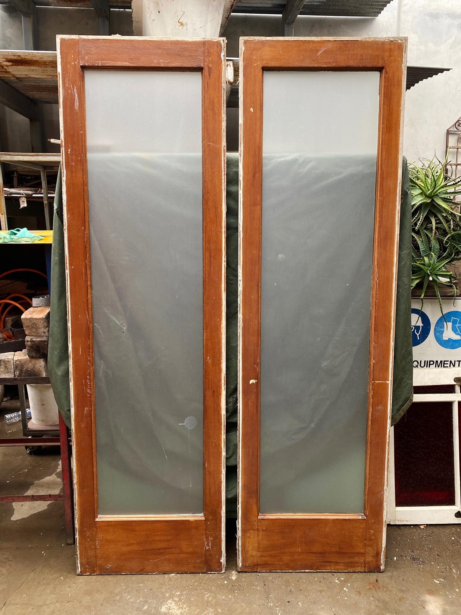 Obscured Glass Single Lights